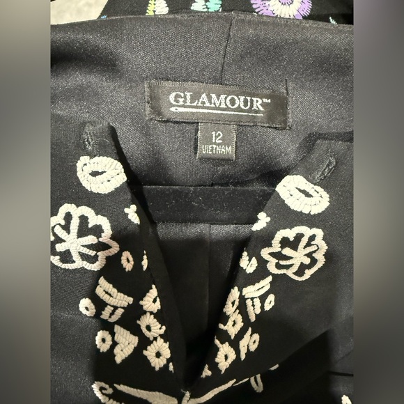 Glamour Black and White Floral Dress - Picture 6 of 7